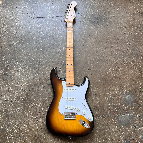 1957 Fender Stratocaster Non-Tremolo Hardtail Vintage Electric Guitar - 2-Tone Sunburst - 2