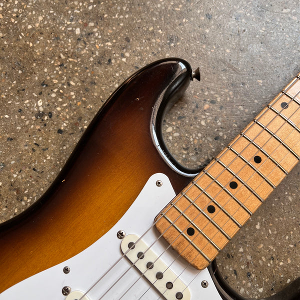 1957 Fender Stratocaster Non-Tremolo Hardtail Vintage Electric Guitar - 2-Tone Sunburst - 3