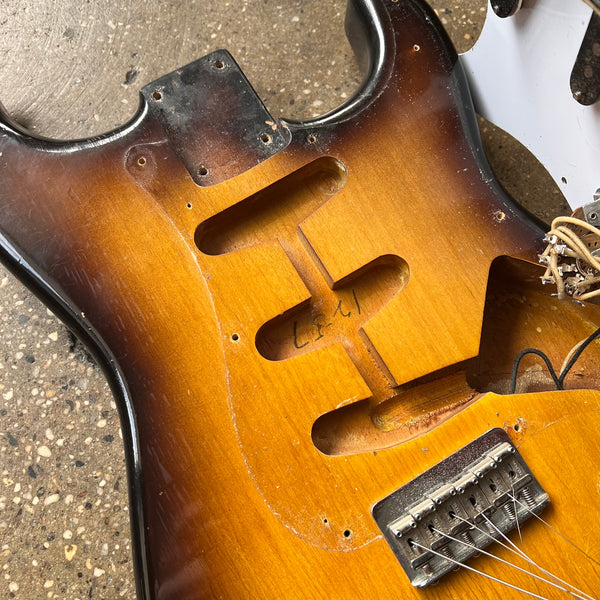 1957 Fender Stratocaster Non-Tremolo Hardtail Vintage Electric Guitar - 2-Tone Sunburst - 16