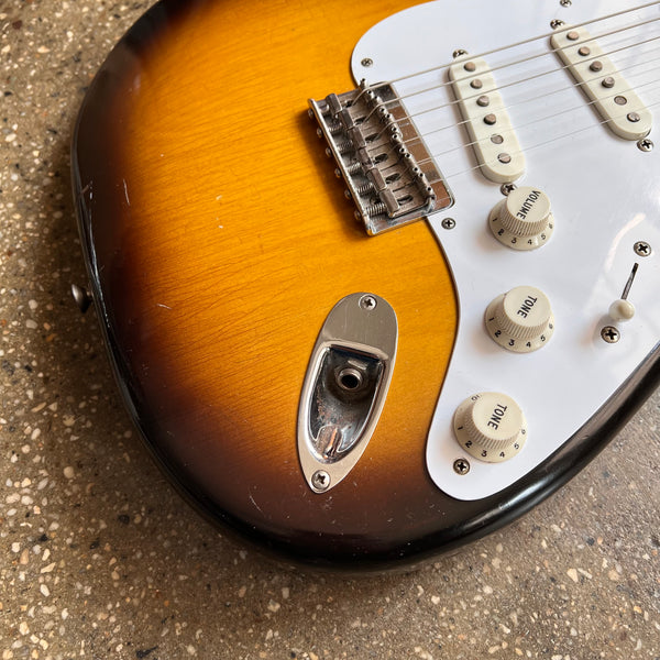 1957 Fender Stratocaster Non-Tremolo Hardtail Vintage Electric Guitar - 2-Tone Sunburst - 6