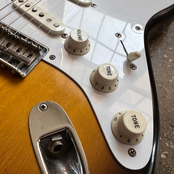 1957 Fender Stratocaster Non-Tremolo Hardtail Vintage Electric Guitar - 2-Tone Sunburst - 8