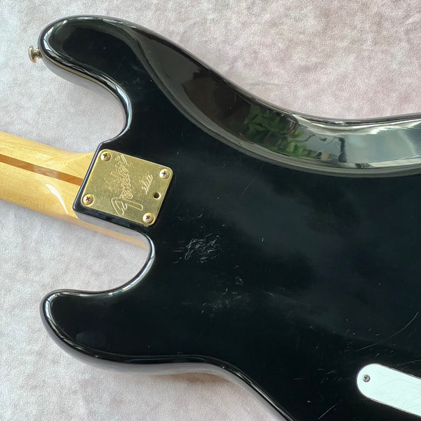 Fender Precision Bass Elite I Maple Fretboard Gold Hardware 1983 - Black - 17