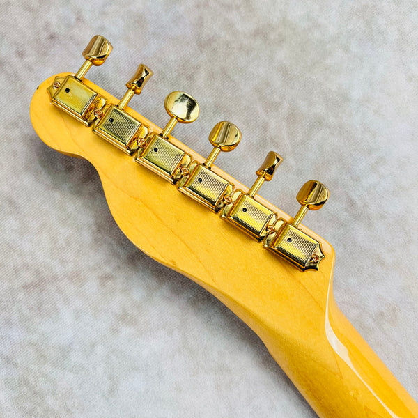 Fender 1998 Collectors Edition Telecaster Maple Fingerboard - 2-Color Sunburst - 17