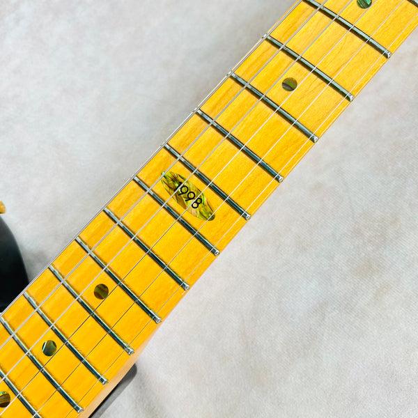 Fender 1998 Collectors Edition Telecaster Maple Fingerboard - 2-Color Sunburst - 9