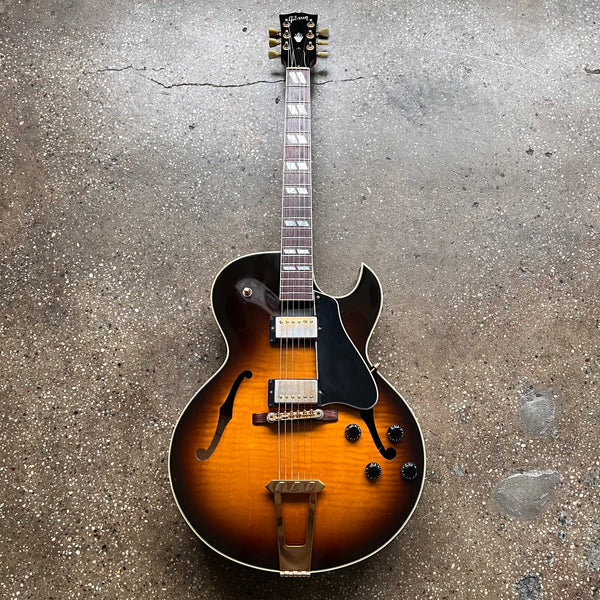 Gibson ES-175 Hollow Body Electric Guitar 1998 - Vintage Sunburst - 2