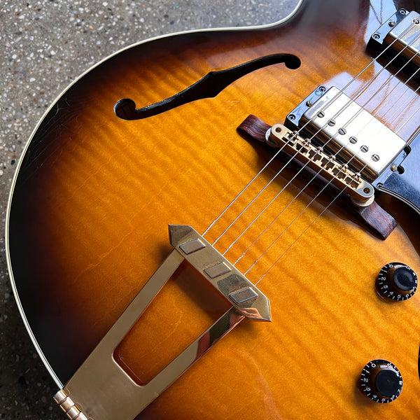 Gibson ES-175 Hollow Body Electric Guitar 1998 - Vintage Sunburst - 4