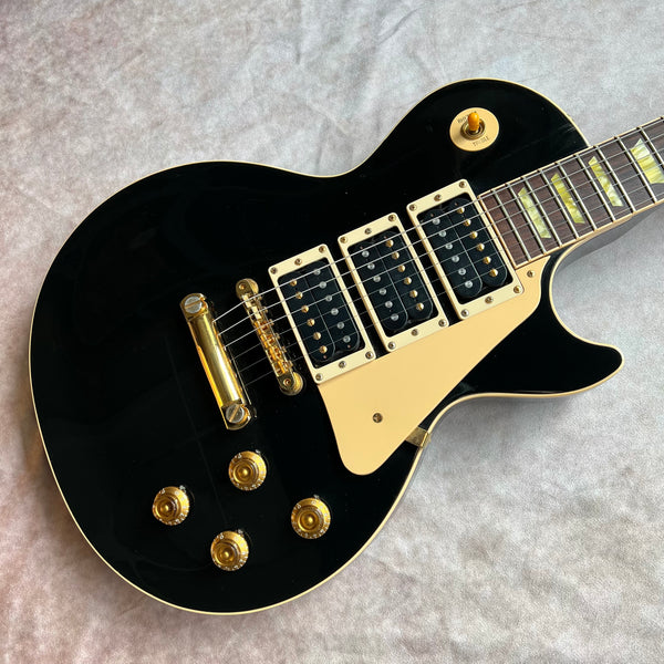 Gibson Les Paul Classic 3 Pickup 2002 - Ebony with Gold Hardware - 10