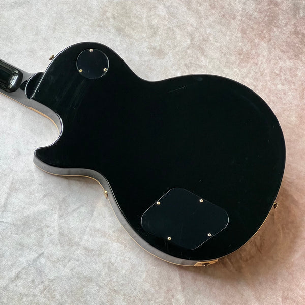 Gibson Les Paul Classic 3 Pickup 2002 - Ebony with Gold Hardware - 14