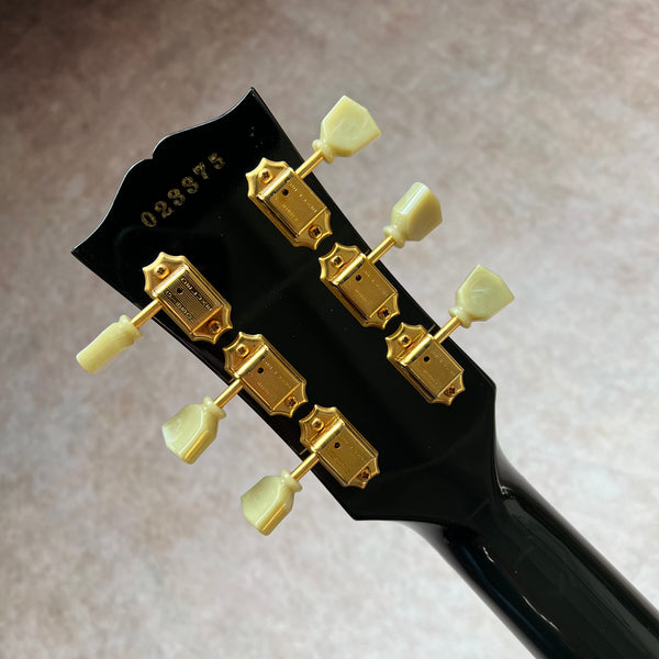 Gibson Les Paul Classic 3 Pickup 2002 - Ebony with Gold Hardware - 19