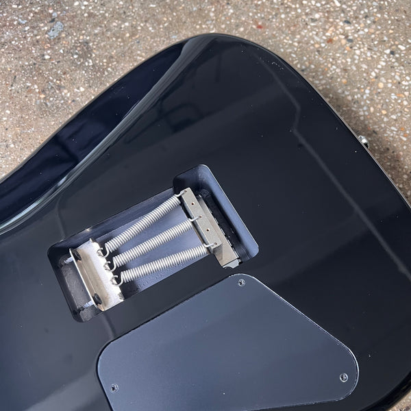 Wayne Charvel Rock Legend 2002 - Black with Matching Headstock - 13