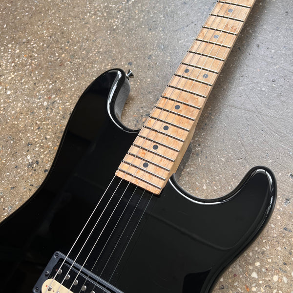 Wayne Charvel Rock Legend 2002 - Black with Matching Headstock - 3