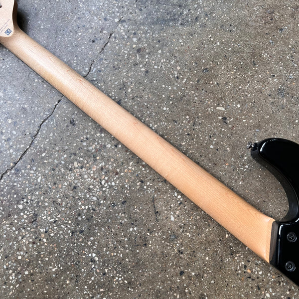 Lakland Skyline Series 44-02 Maple Fretboard 2006 - Black - 16