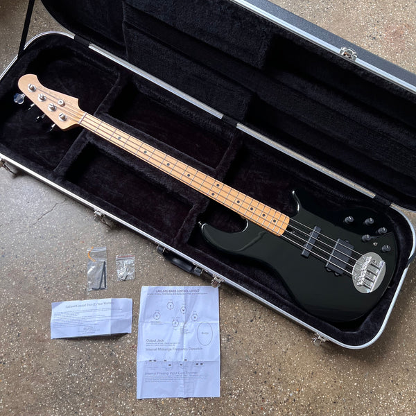 Lakland Skyline Series 44-02 Maple Fretboard 2006 - Black - 19