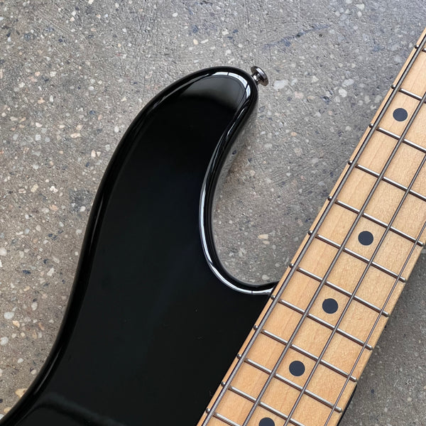 Lakland Skyline Series 44-02 Maple Fretboard 2006 - Black - 3