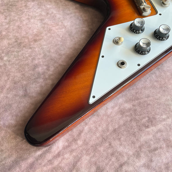 Gibson Custom Shop '67 Flying V 2016 - Vintage Sunburst - 5