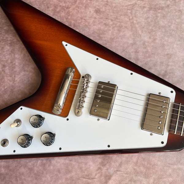 Gibson Custom Shop '67 Flying V 2016 - Vintage Sunburst - 7
