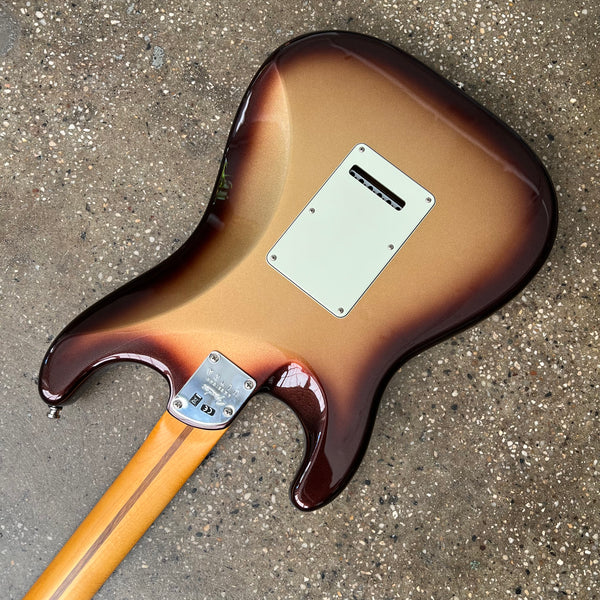 Fender American Ultra Stratocaster Maple Fingerboard 2019 - Mocha Burst - 10