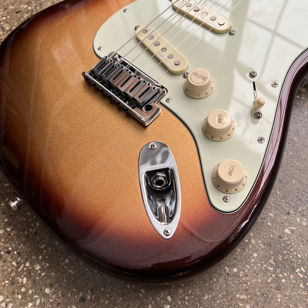 Fender American Ultra Stratocaster Maple Fingerboard 2019 - Mocha Burst - 5