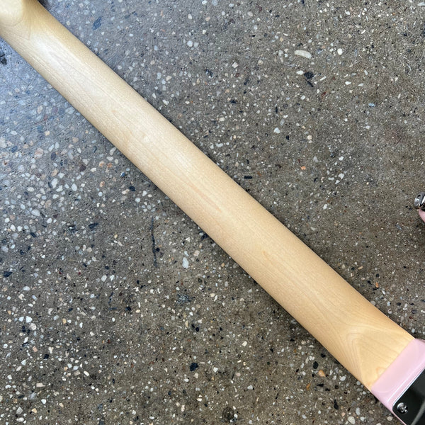 G&L USA Legacy 2019 - Shell Pink - 15