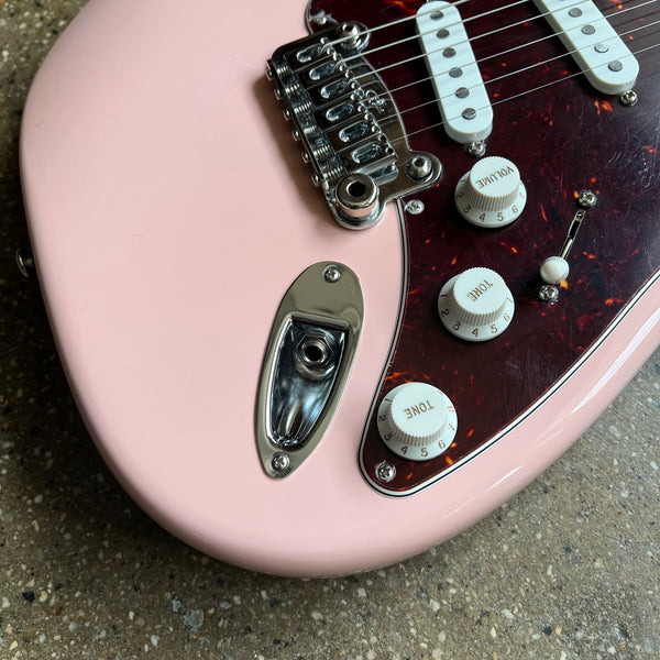 G&L USA Legacy 2019 - Shell Pink - 5
