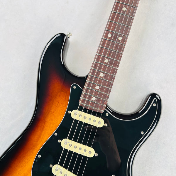 Fender American Ultra Luxe Stratocaster Rosewood Fingerboard 2021 - 2-Color Sunburst - 3
