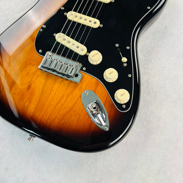 Fender American Ultra Luxe Stratocaster Rosewood Fingerboard 2021 - 2-Color Sunburst - 5