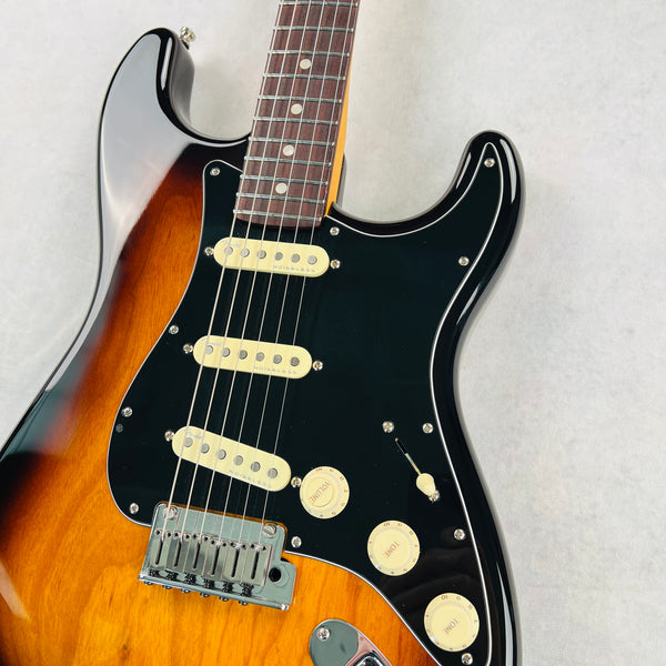 Fender American Ultra Luxe Stratocaster Rosewood Fingerboard 2021 - 2-Color Sunburst - 6