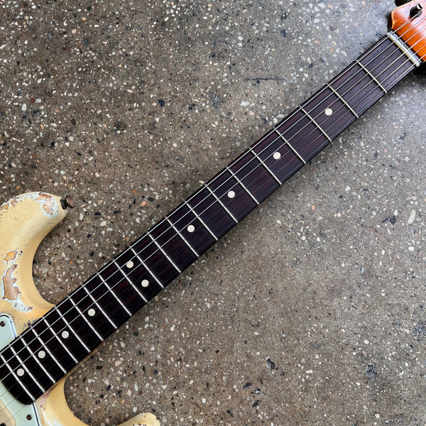 Fender Custom Shop '63 Stratocaster Heavy Relic Masterbuilt by Vincent van Trigt 2021 - Vintage White over 3-Tone Sunburst - 12