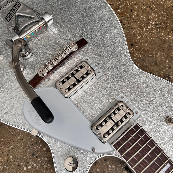 Gretsch G6129T-89 Vintage Select '89 Sparkle Jet with Bigsby 2021 - Silver Sparkle - 7