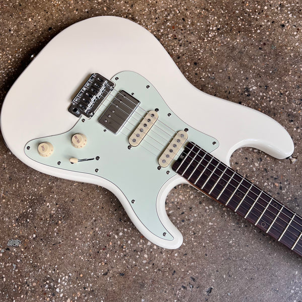 Schecter Nick Johnston Traditional HSS 2021 - Atomic Snow - 7