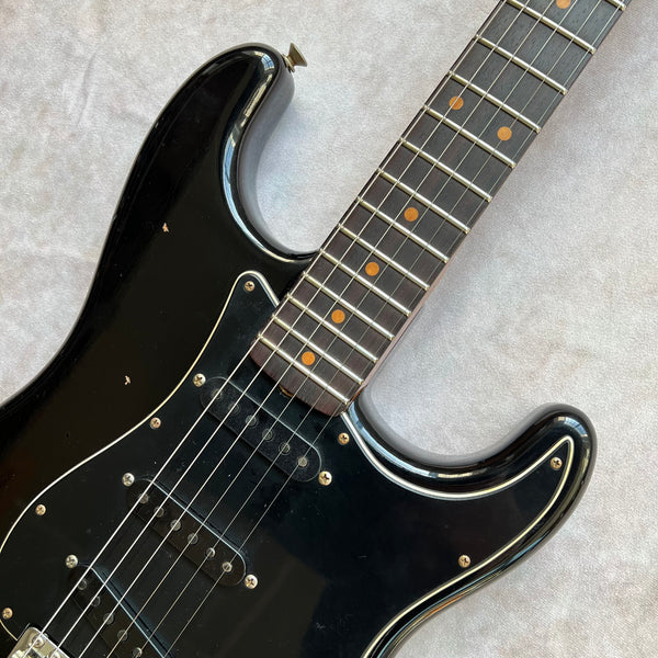 Fender Custom Shop Roasted Dual Mag II Stratocaster Relic Limited Edition 2023 - Aged Black with Matching Headstock - 3