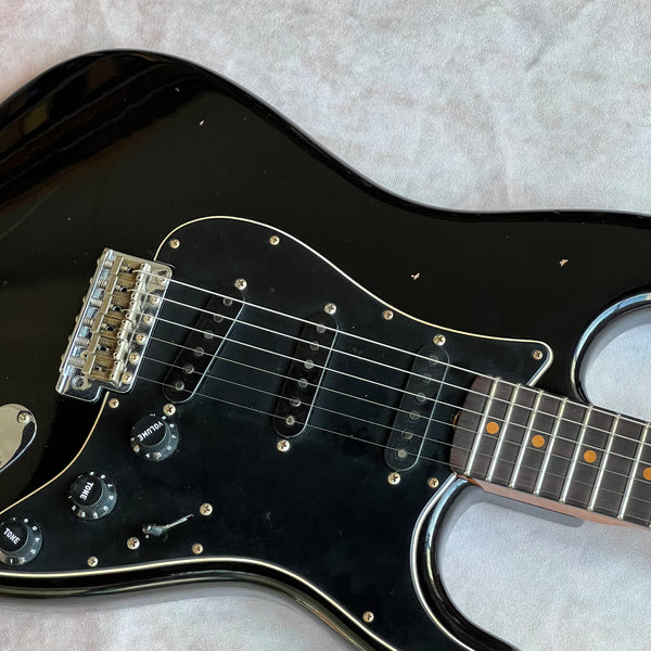 Fender Custom Shop Roasted Dual Mag II Stratocaster Relic Limited Edition 2023 - Aged Black with Matching Headstock - 7