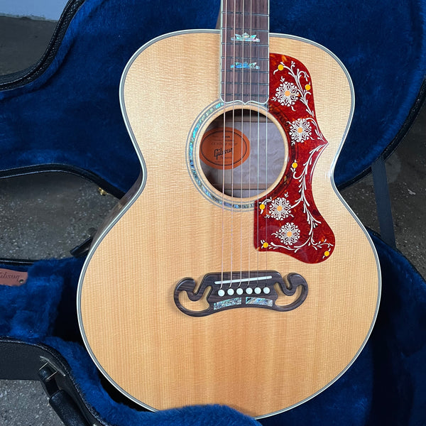 Gibson Custom Shop J-200M 75th Anniversary Quilt Maple 2012 - Natural - 2