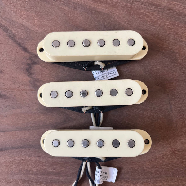 Lindy Fralin Blues Special Strat Set - Yellow - 1