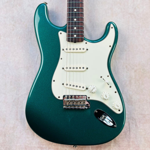 1998 Fender American Vintage '62 Stratocaster Reissue Specs - Sherwood Green Metallic