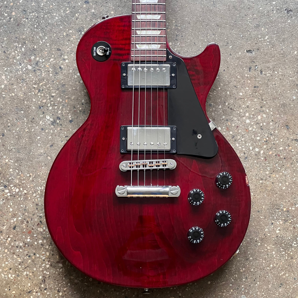2006 Gibson Les Paul Studio Specs - Wine Red | Tone Wolf