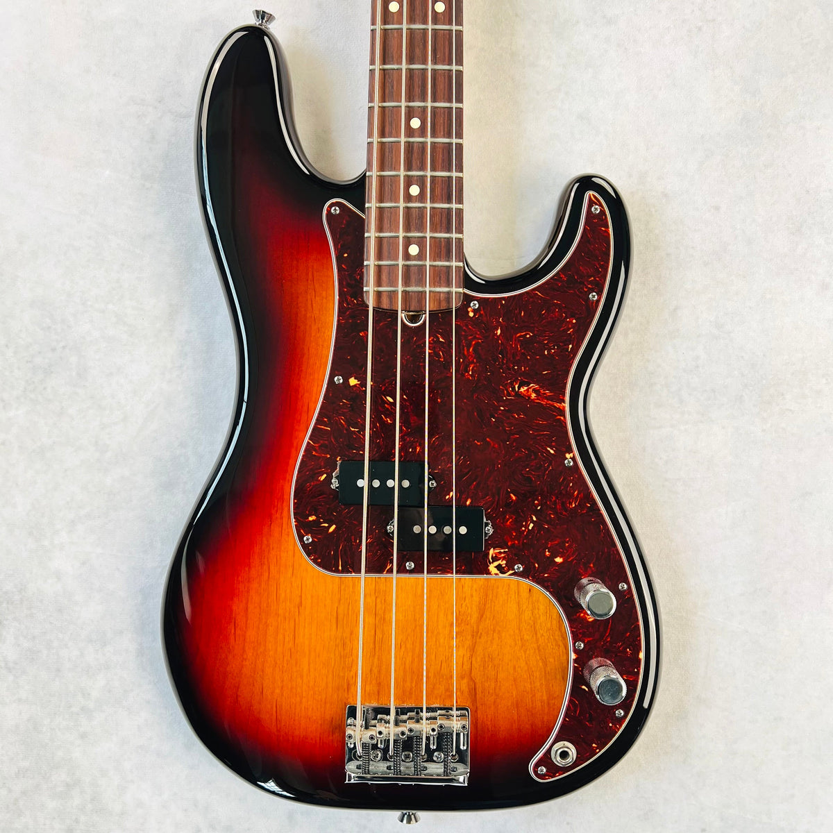 2013 Fender American Standard Precision Bass Rosewood Specs - 3