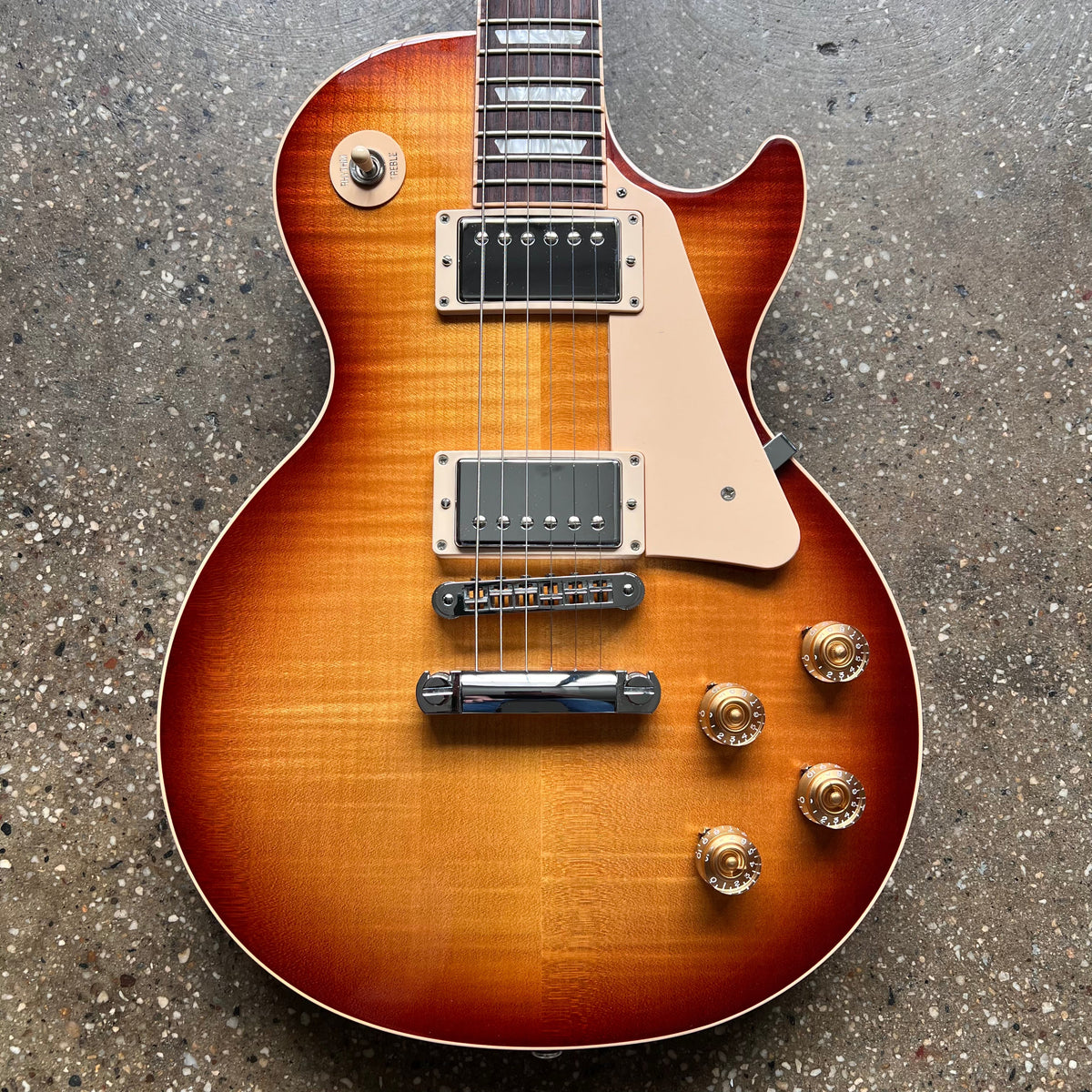 Gibson Les Paul Traditional 120th 2014年製 2014 Gibson Les Paul Traditional Specs - Honeyburst | Tone Wolf