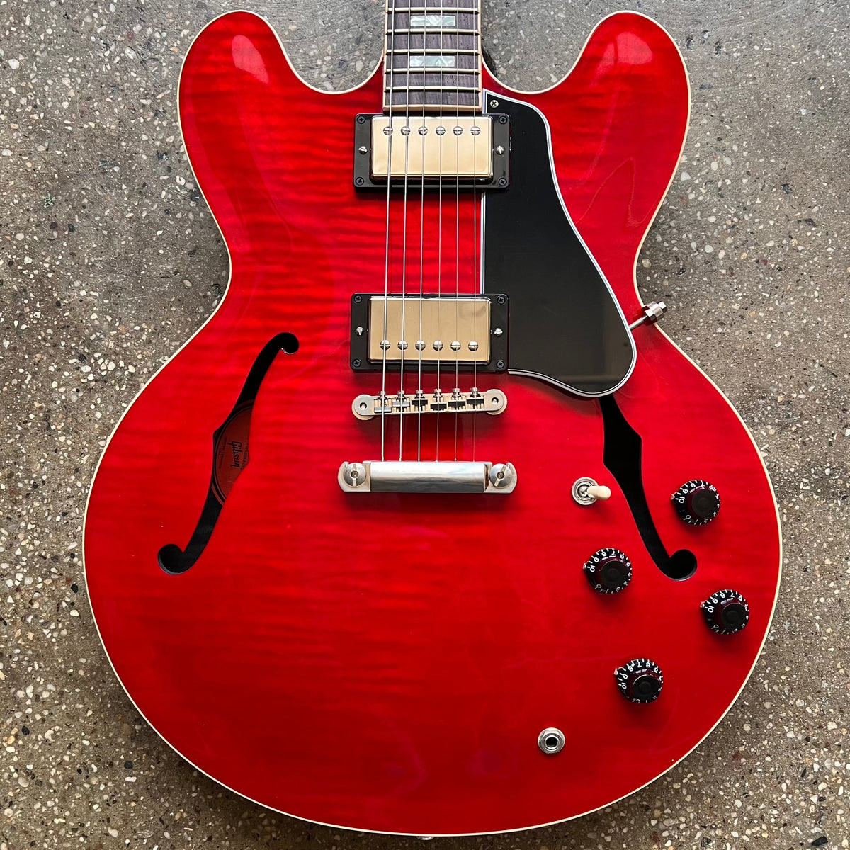 Gibson ES-335 2016年製 2016 Gibson ES-335 Figured Specs - Cherry | Tone Wolf