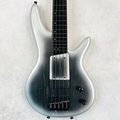 2024 Ibanez Gary Willis 25th Anniversary Signature 5-String Fretless Specs - Silver Wave Burst Flat
