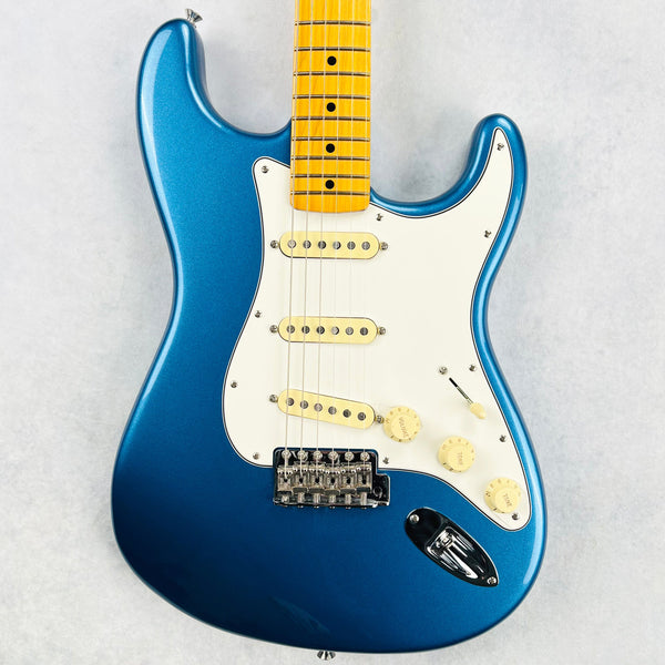 2023 Fender American Vintage II 1973 Stratocaster Maple Fingerboard Specs - Lake Placid Blue