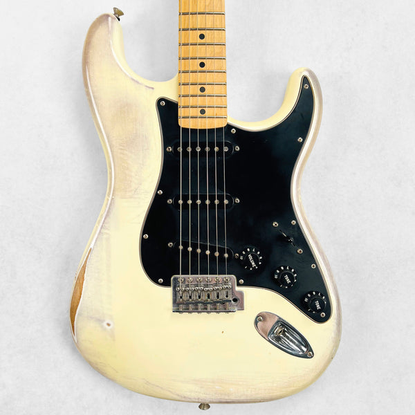 2010 Fender Road Worn Player Stratocaster Olympic White Specs
