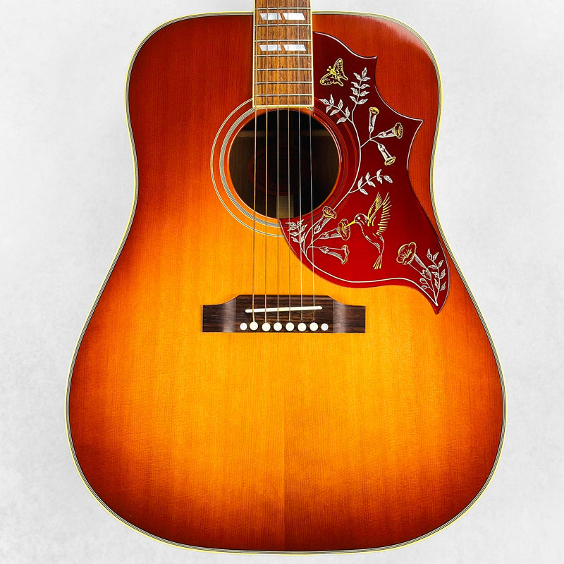 Gibson Hummingbird True Vintage 2012 Heritage Cherry Sunburst Specifications