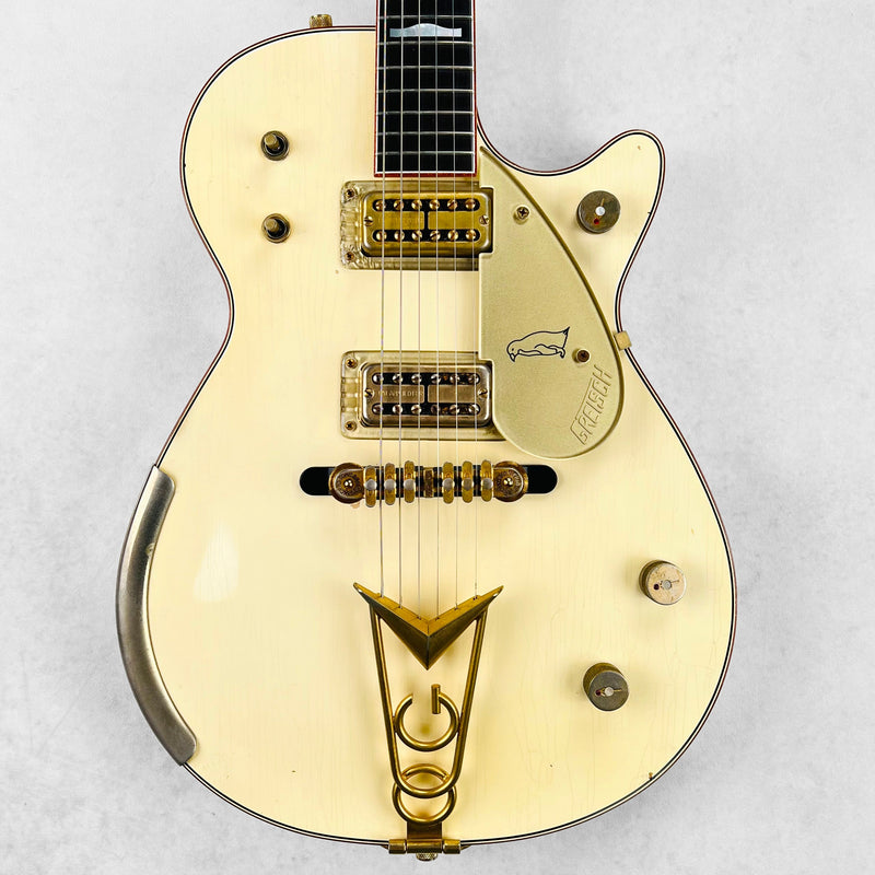 Gretsch Custom Shop G6134CS White Penguin Relic Masterbuilt by Stephen Stern 2013 White Specifications