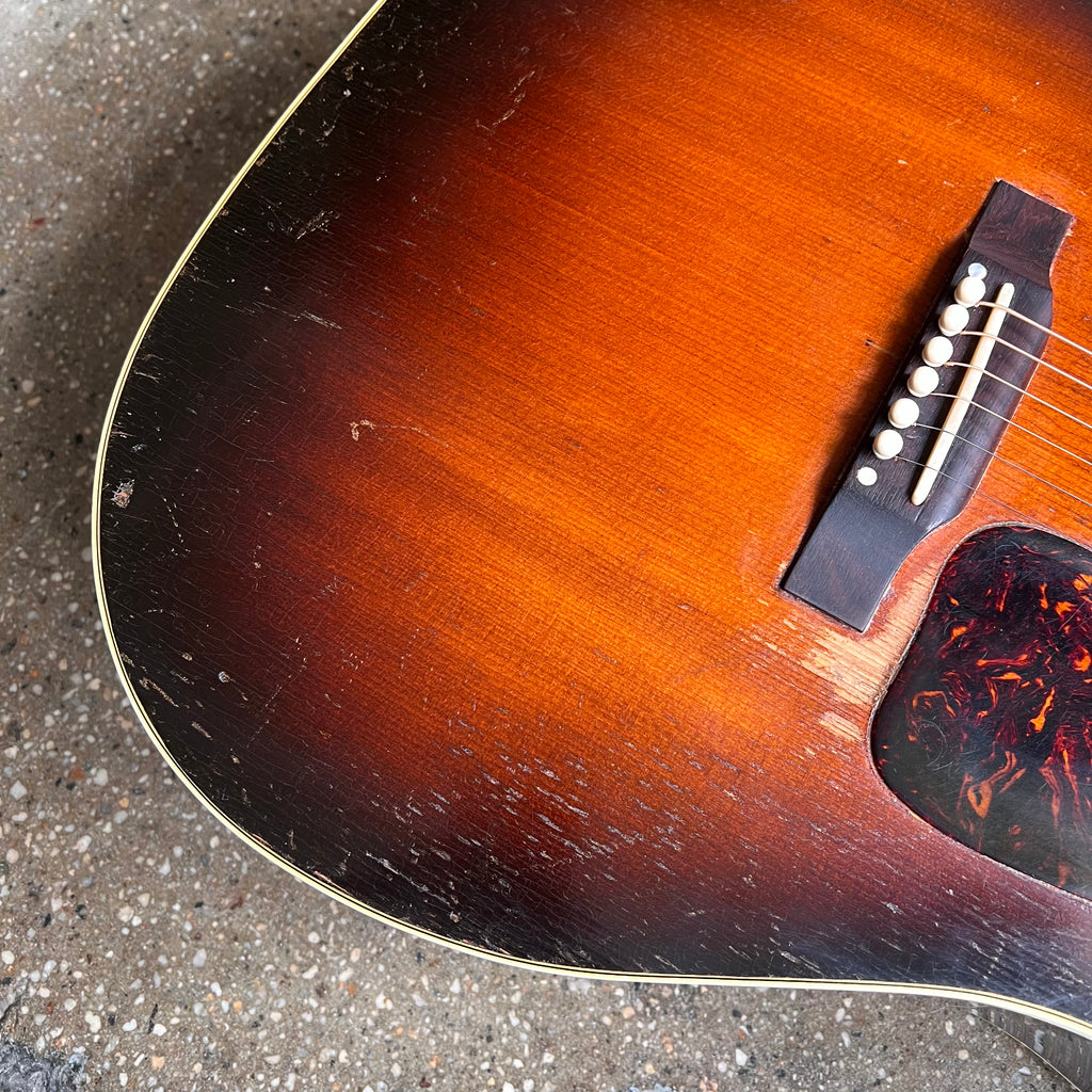 Gibson J-45 1950 Vintage Acoustic Guitar - Sunburst - 4