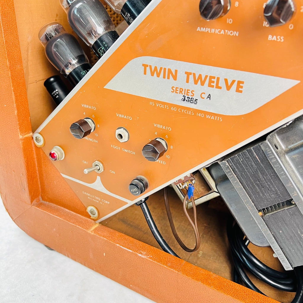 Danelectro Twin Twelve Series CA 2x12" Combo 1950s - Brown - 17