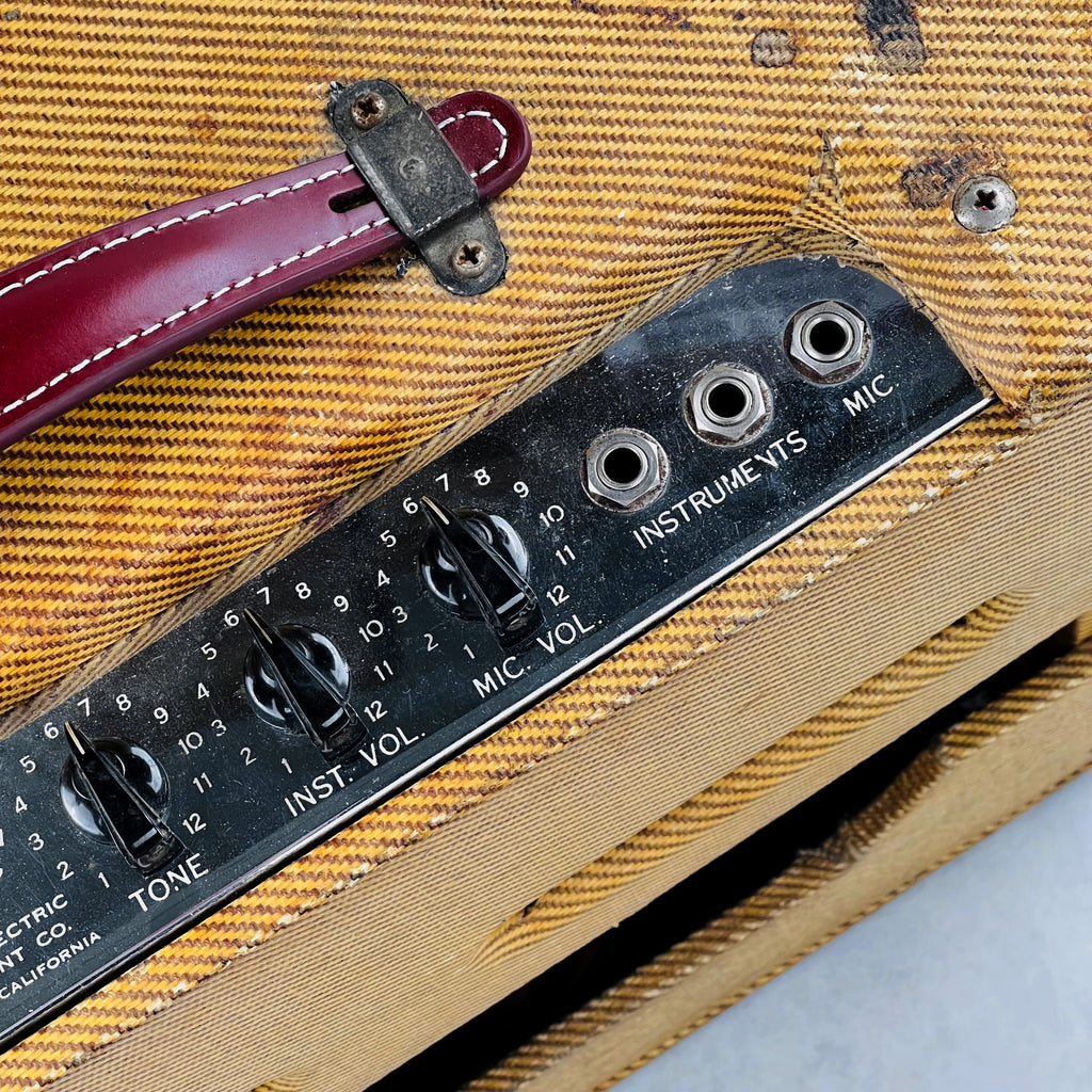 1954 Fender Deluxe Amplifier 5D3 Wide Panel - Tweed - 10