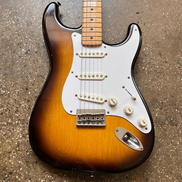 1957 Fender Stratocaster Non-Tremolo Hardtail Vintage Electric Guitar - 2-Tone Sunburst - 1