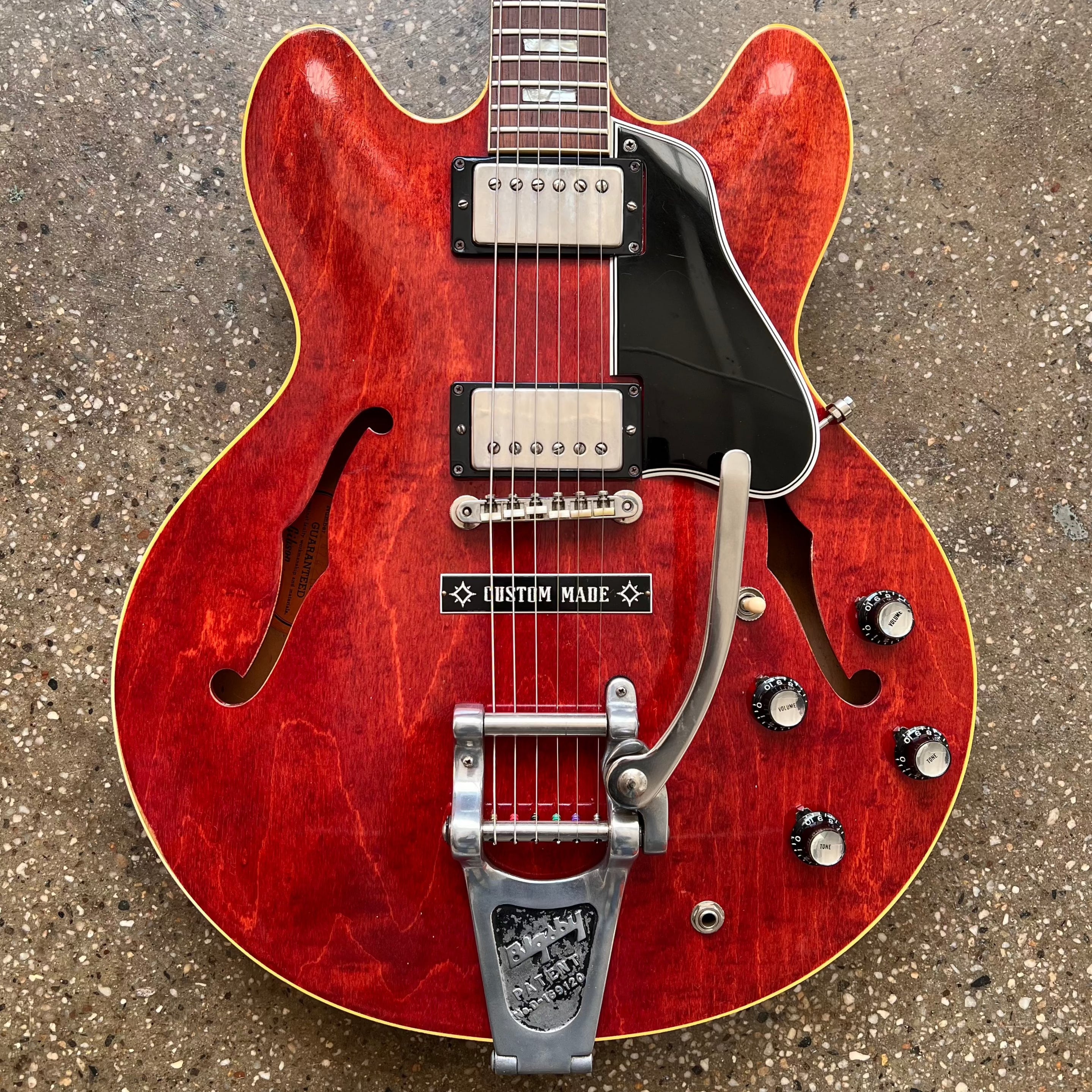 Gibson ES-335TD with Bigsby Vibrato Tailpiece 1963 - Cherry | Tone
