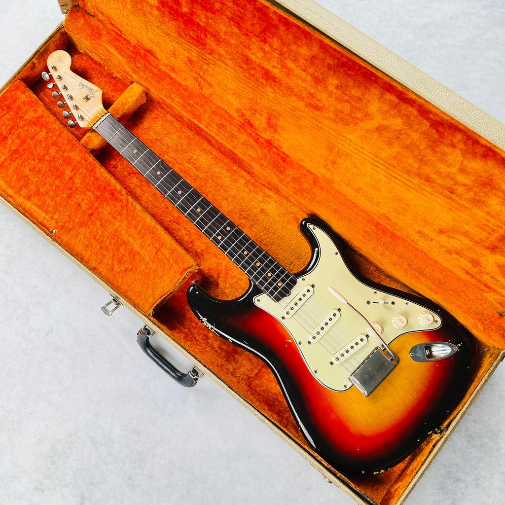 1964 Fender Stratocaster Vintage Electric Guitar 3-Tone Sunburst - 22